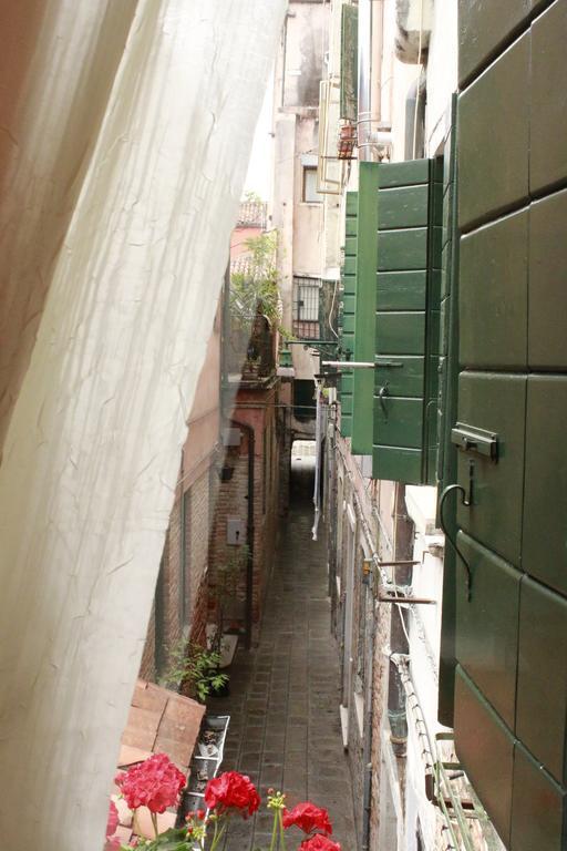 Bacanal Apartment Венеция Экстерьер фото