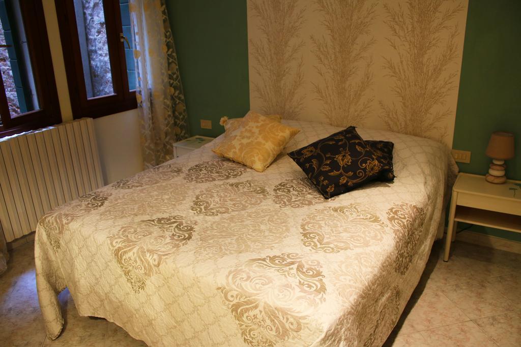 Bacanal Apartment Венеция Экстерьер фото